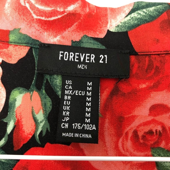 Forever 21 Men, Roses Short Sleeve Button-Up, M - Picture 4 of 5